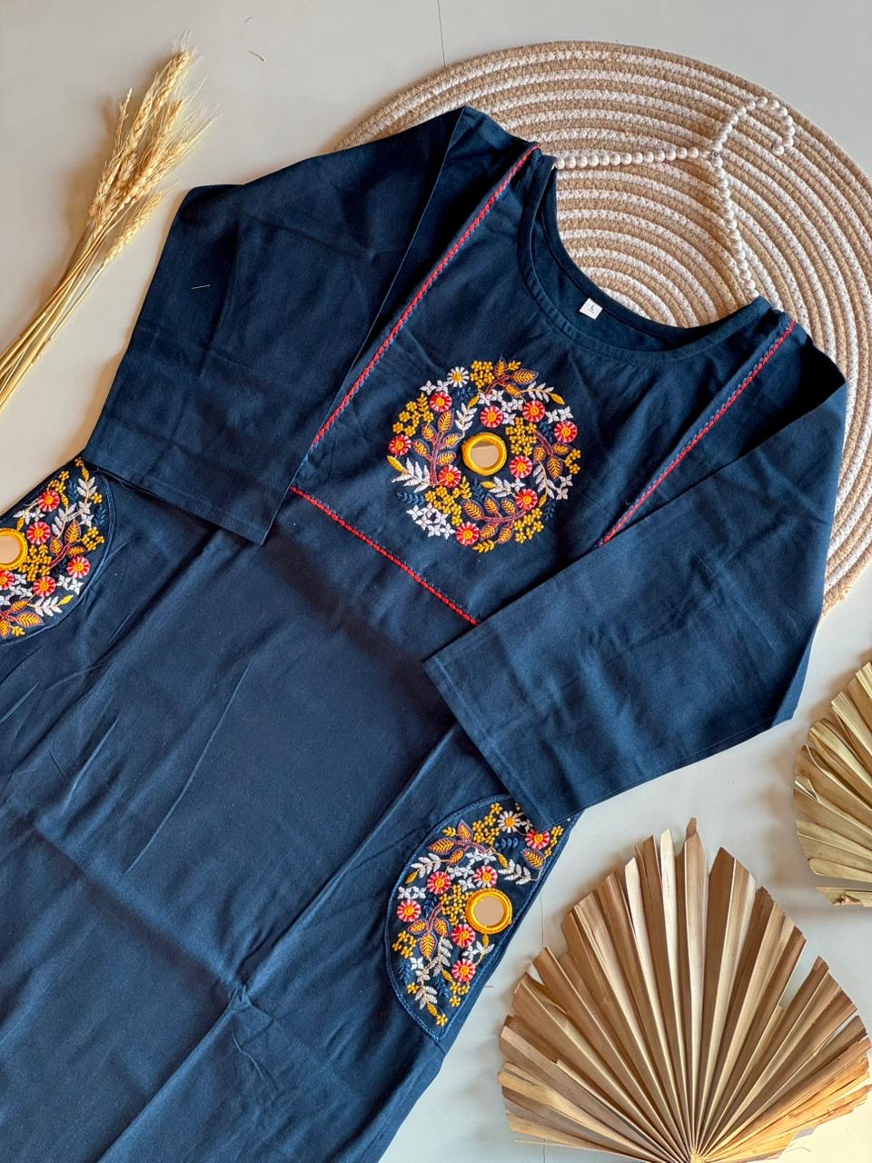 Kashida work Kurtis
