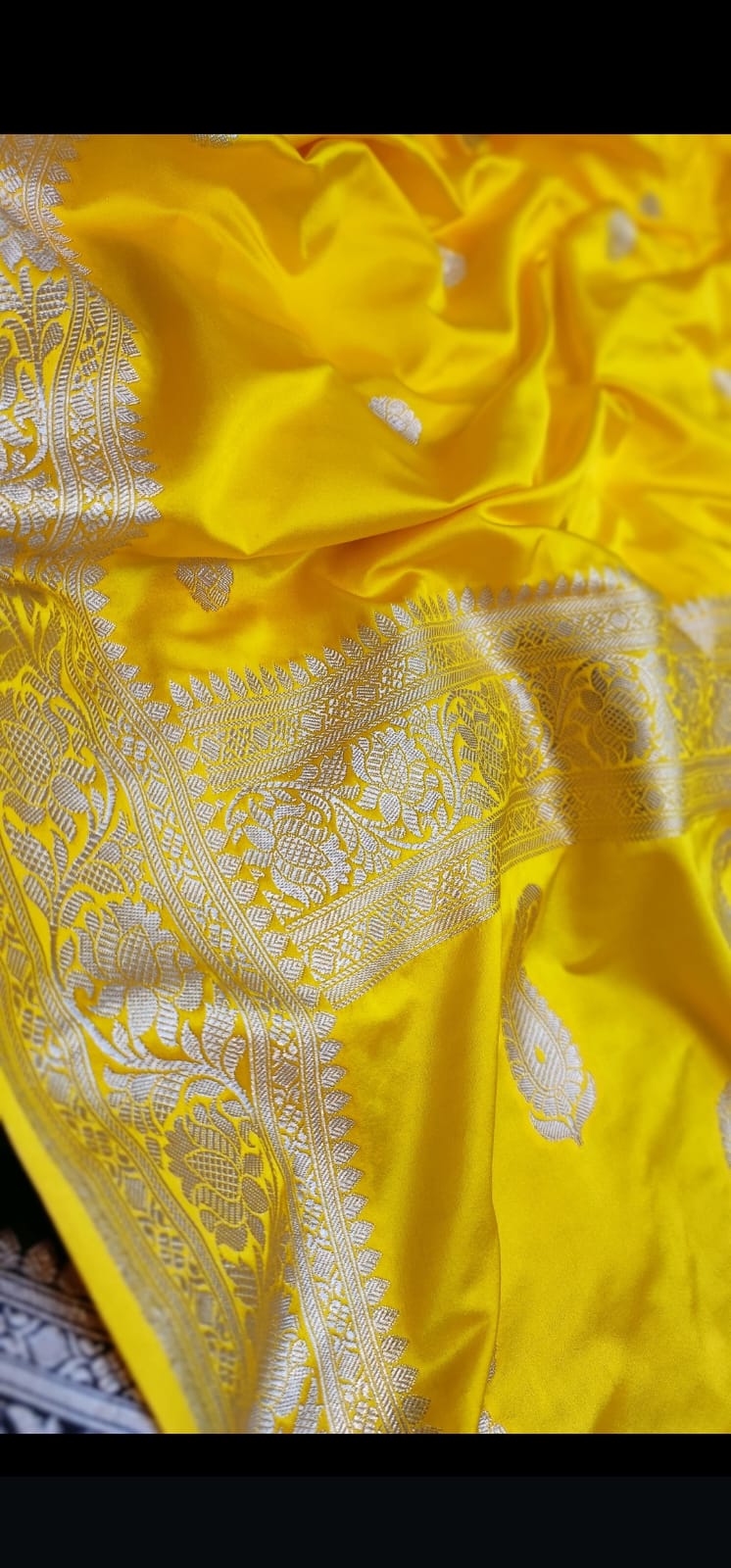 Mashru Katan Silk Satin Booti Saree