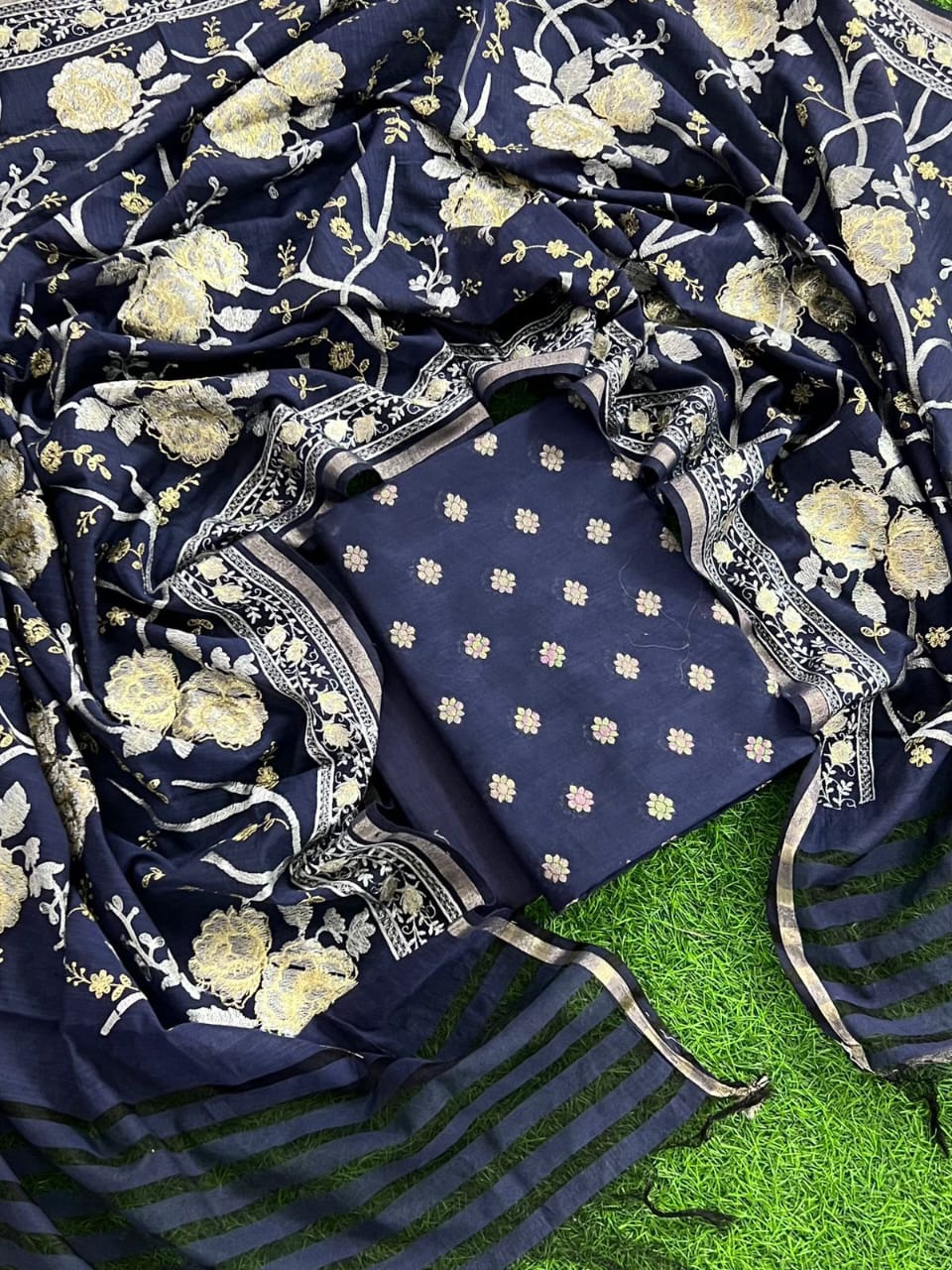 Banarasi unstitch suits