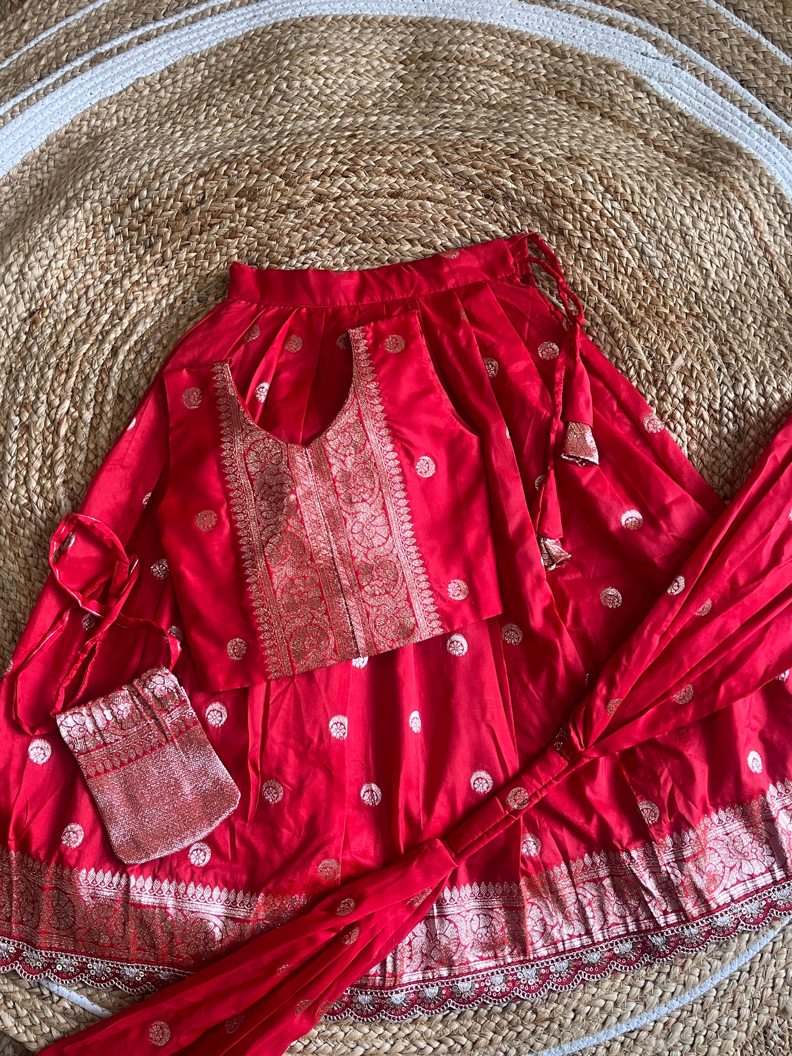 Red Banarasi Set