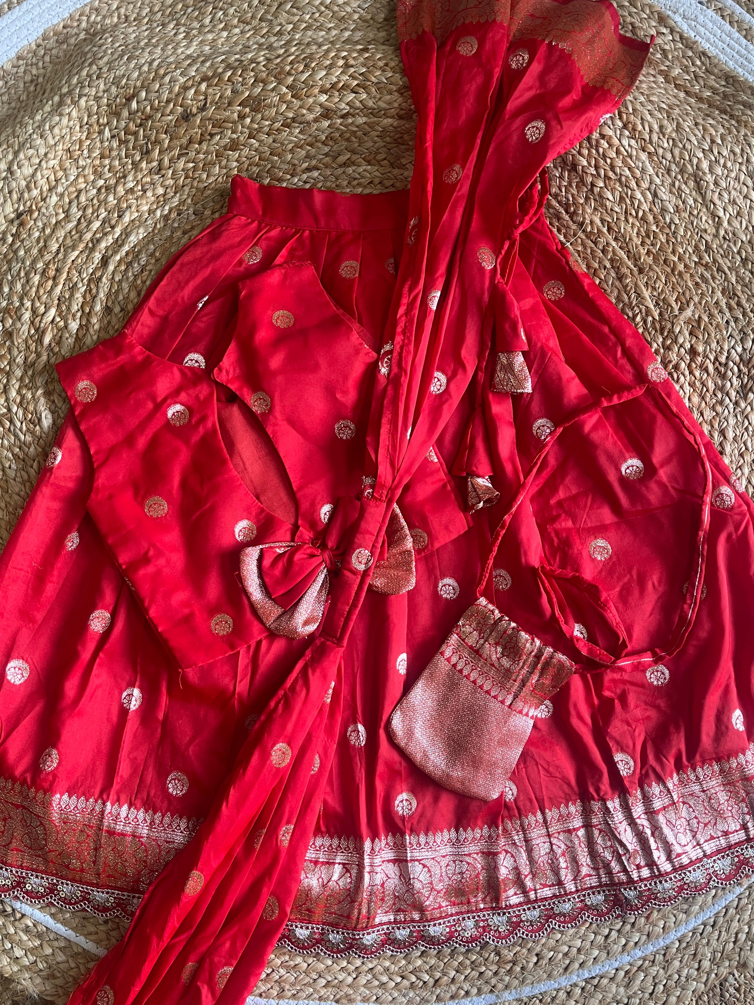 Red Banarasi Set