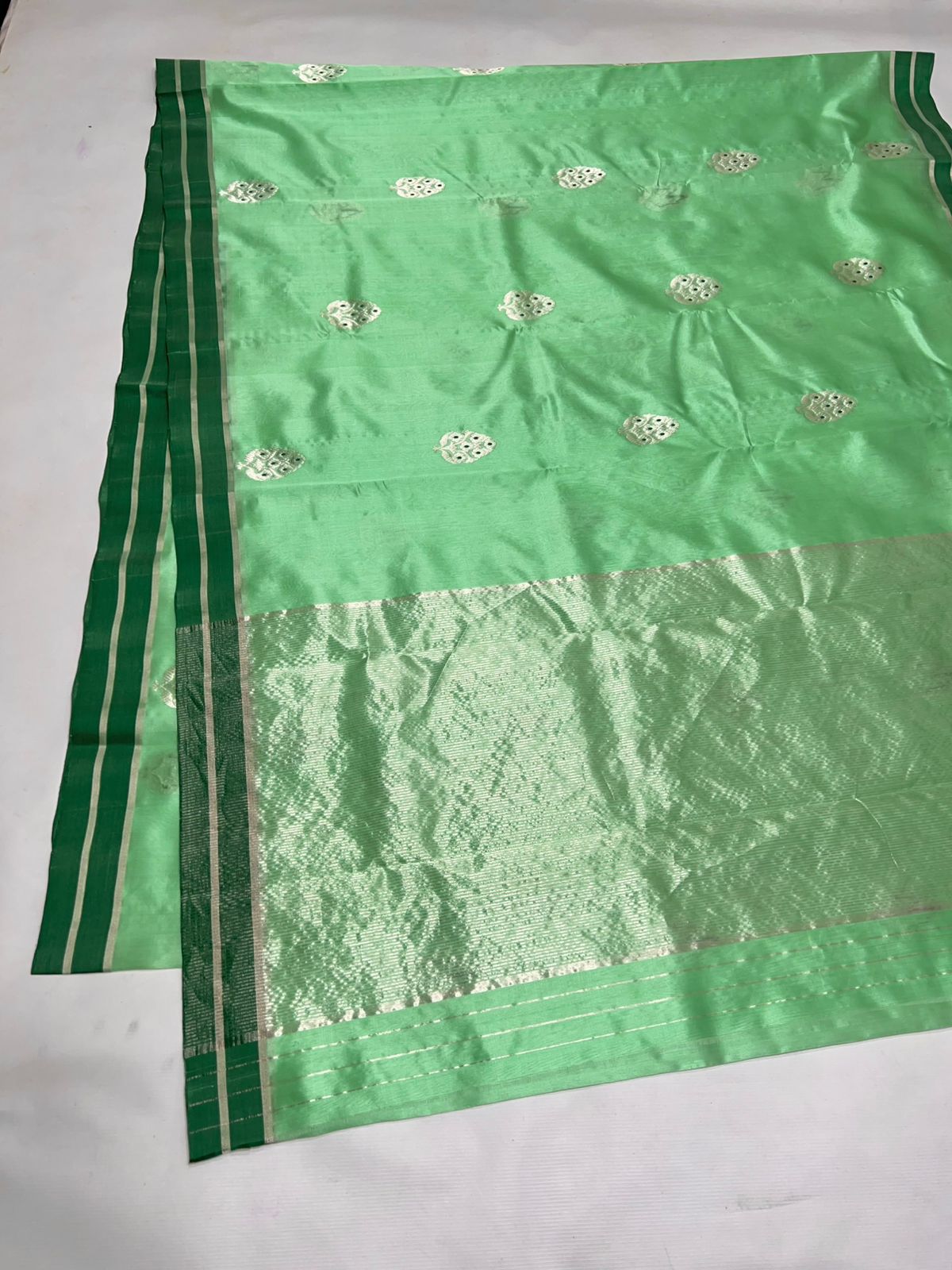 Meena Butta Saree
