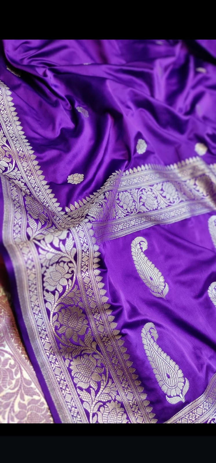 Mashru Katan Silk Satin Booti Saree