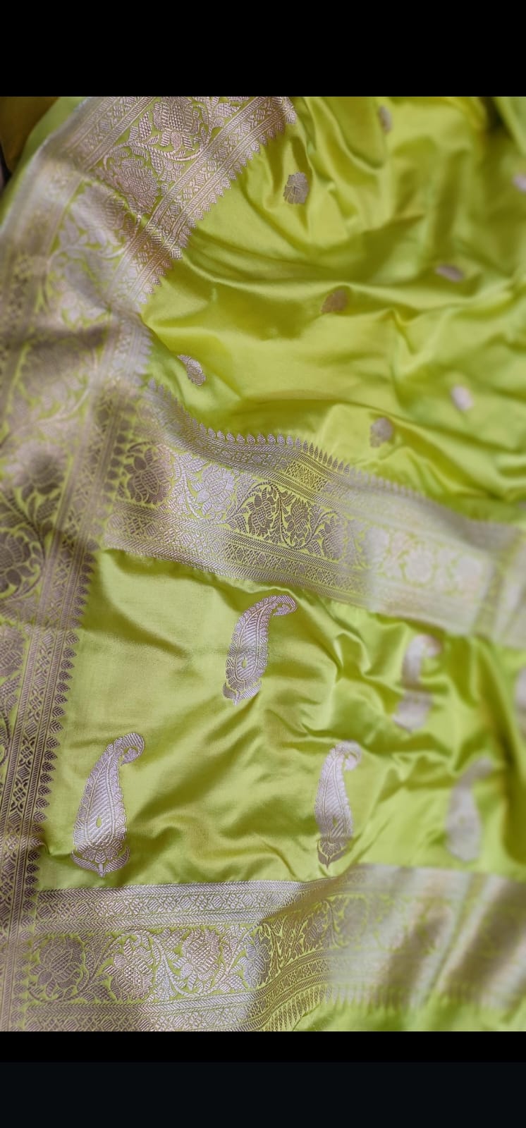 Mashru Katan Silk Satin Booti Saree