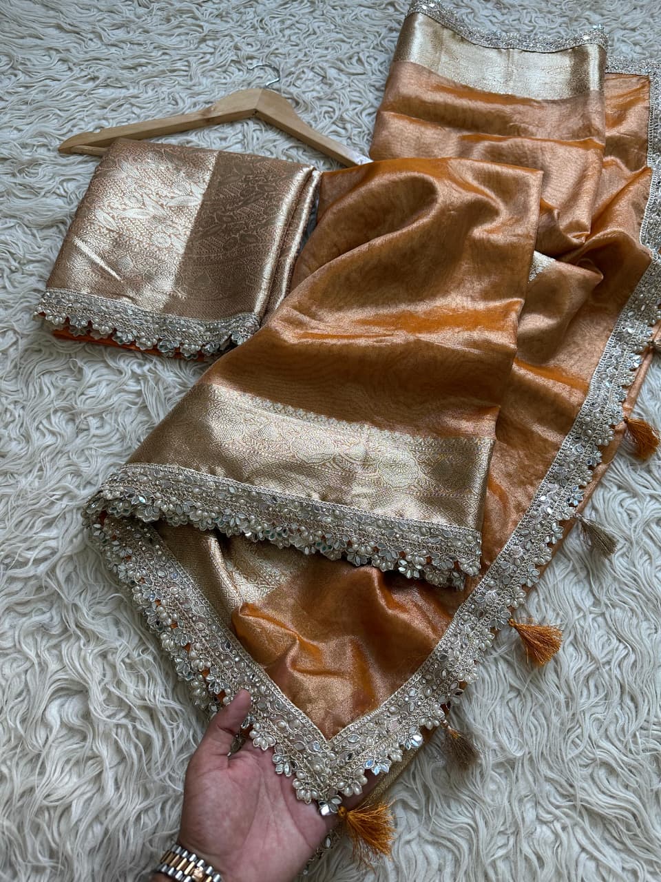 Maharani Tissue Saree