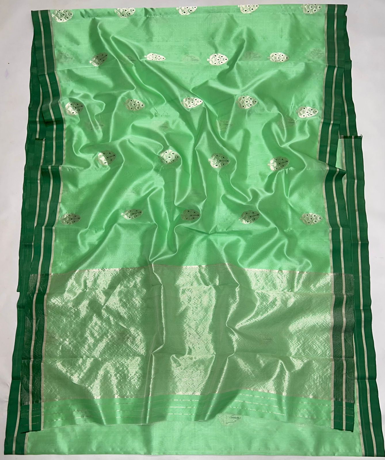 Meena Butta Saree