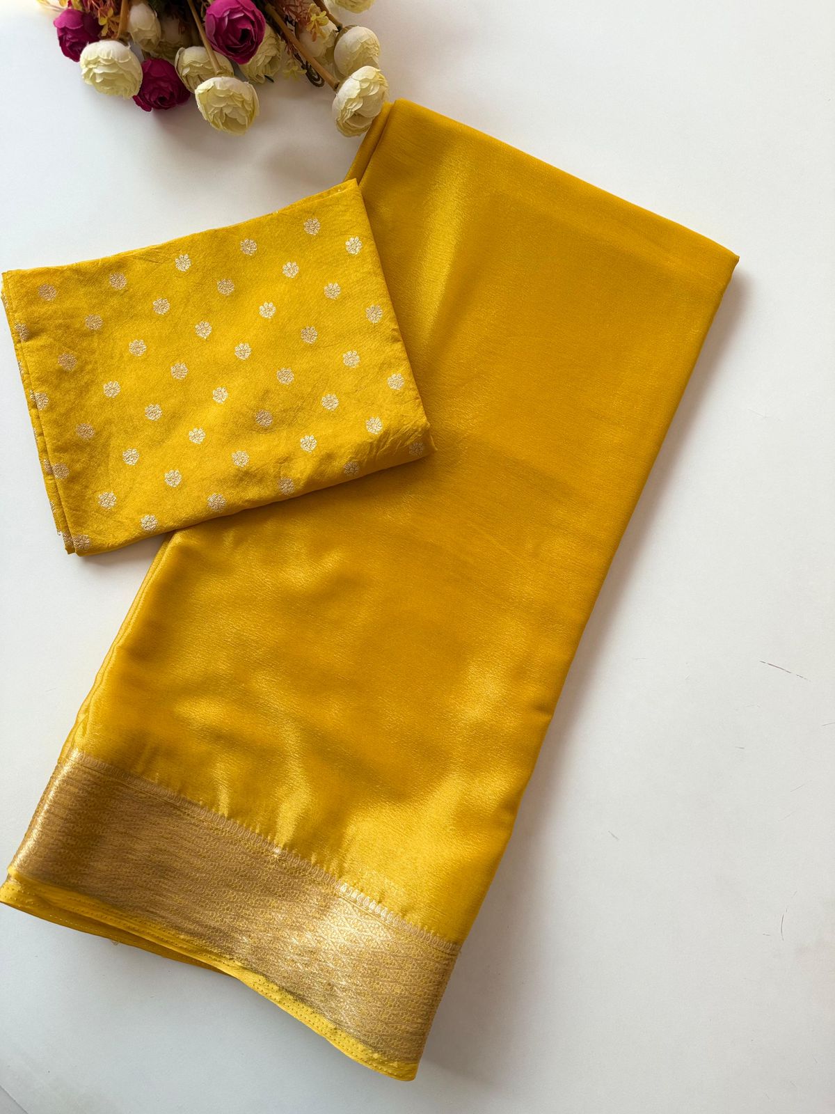 Chinnon Budget Friendly Saree
