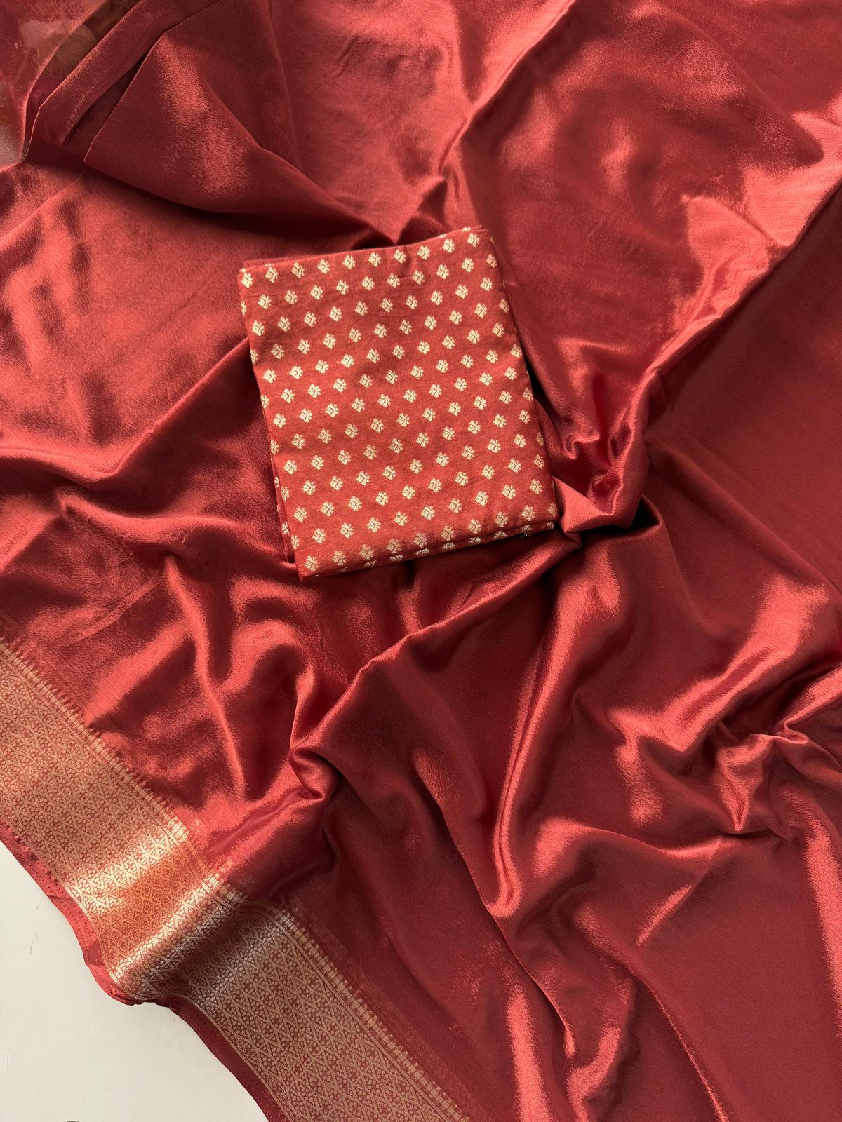 Chinnon Budget Friendly Saree