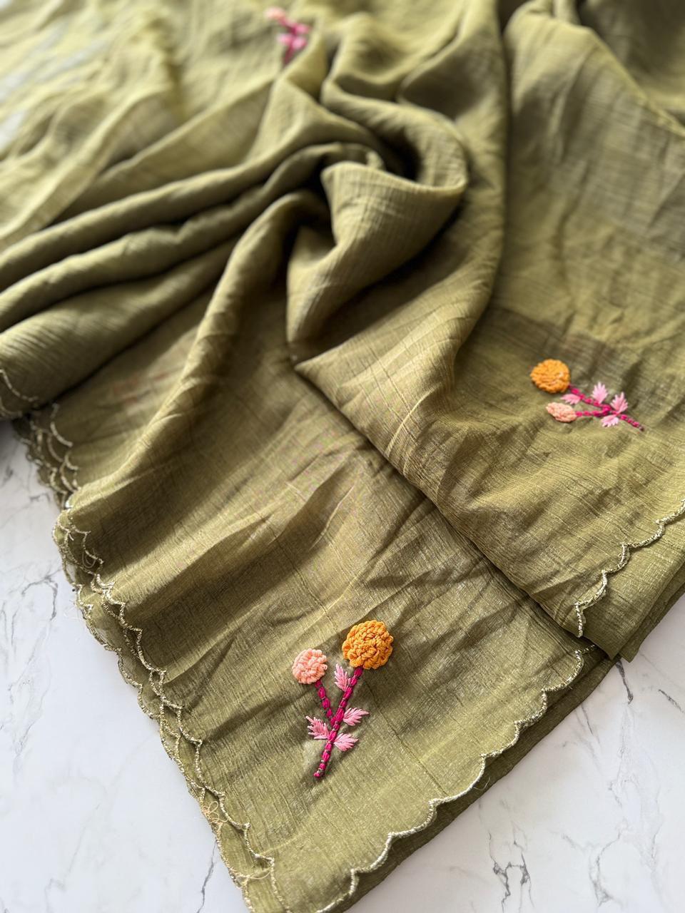 Crunchy Silk Knot Saree