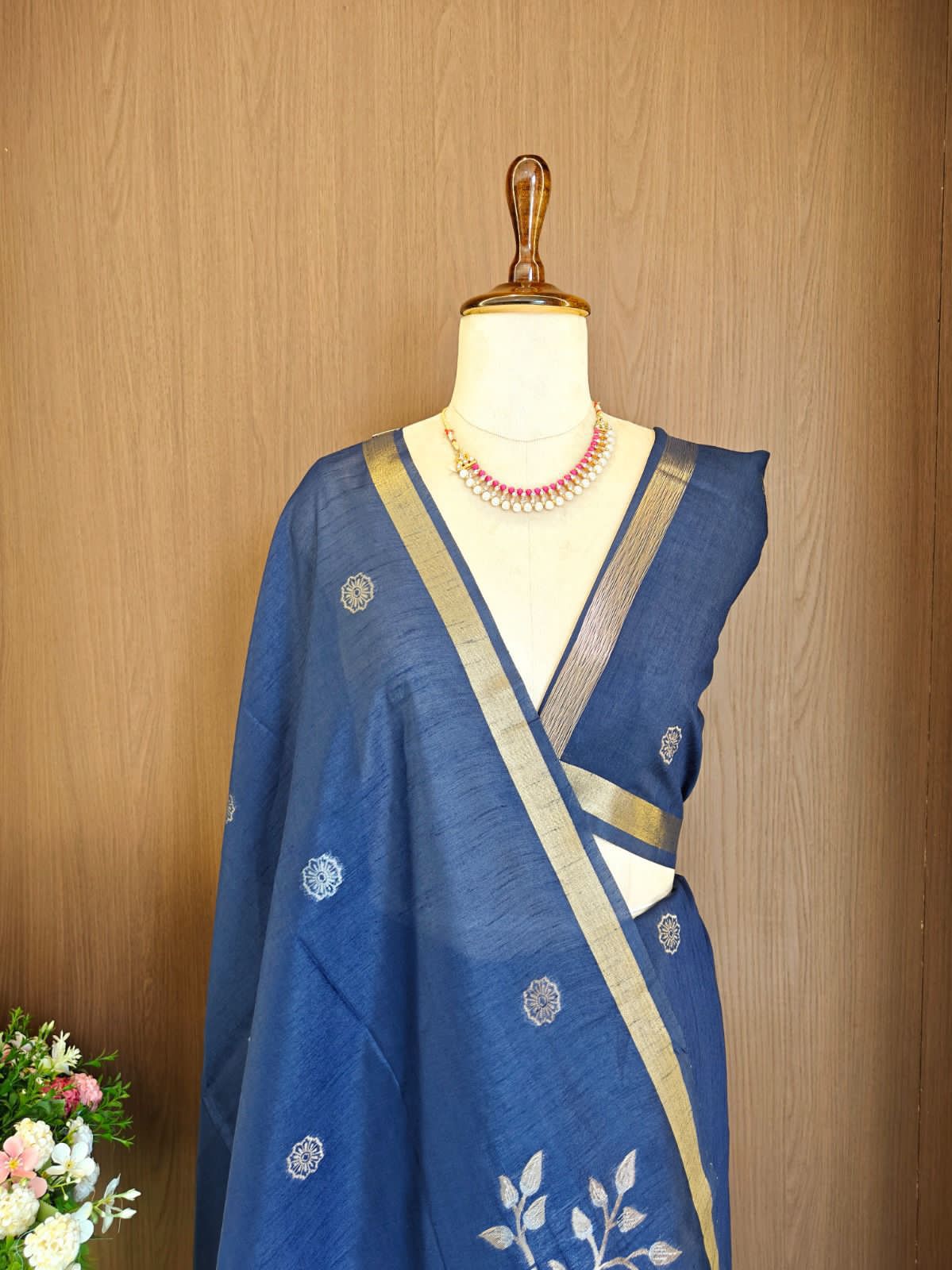 Saloni